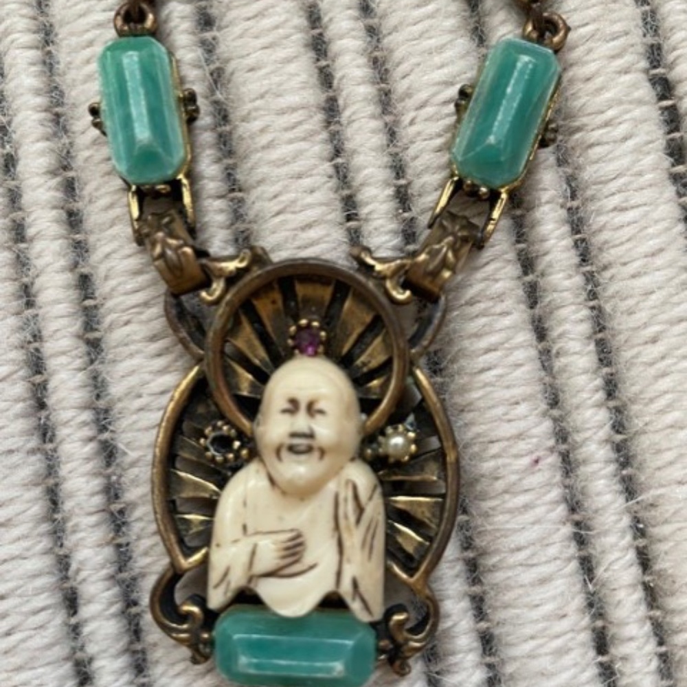 Vintage bakelite faux jade brass Buddha necklace unsigned Selro $150 yoga lover